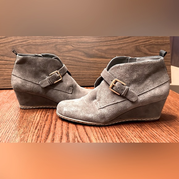 🩵4 items for $30- Franco Sarto gray suede wedge booties with gold buckle. 501 - Picture 2 of 12